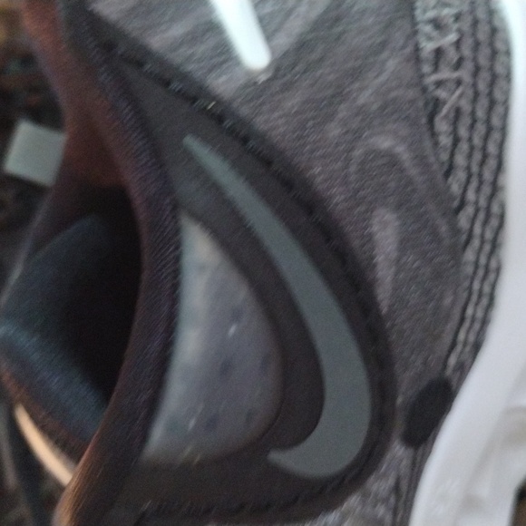 NWT Kyrie 8 Size 12 - Picture 4 of 8